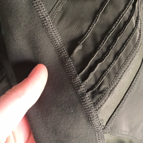 Alo Yoga High Waisted Ultimate Leggings - Picture 6 of 8